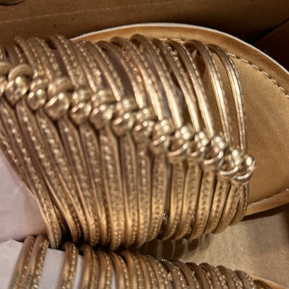 NIB Leather upper Gold Sandals by Beach by Matisse - Picture 6 of 8